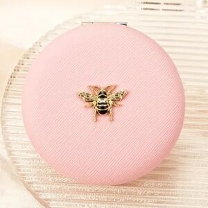 Pink Designer inspired bumblebee magnifying mirror compact NWT HOST PICK